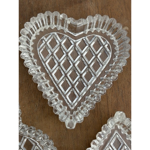 Set Of 3 Poker Bridge Card‎ Suit Crystal Glass Ashtrays Clear Spade Heart Club - Picture 3 of 10